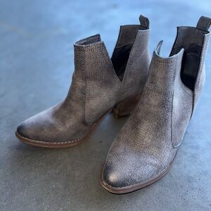 Not Rated | Mauve Bootie | Size 8.5